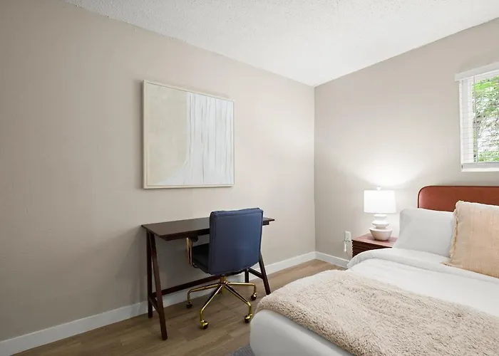 1br Getaway With King Bed, Free Parking And Wi-fi * Round Rock