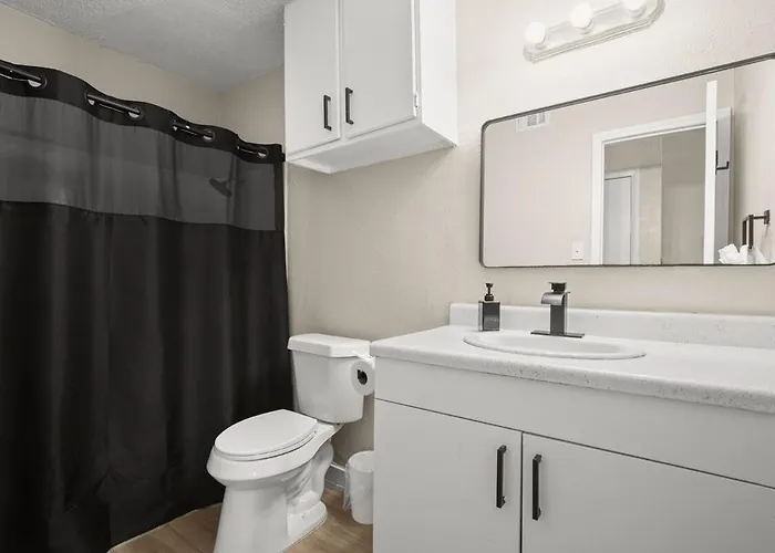 1br Getaway With King Bed, Free Parking And Wi-fi Round Rock
