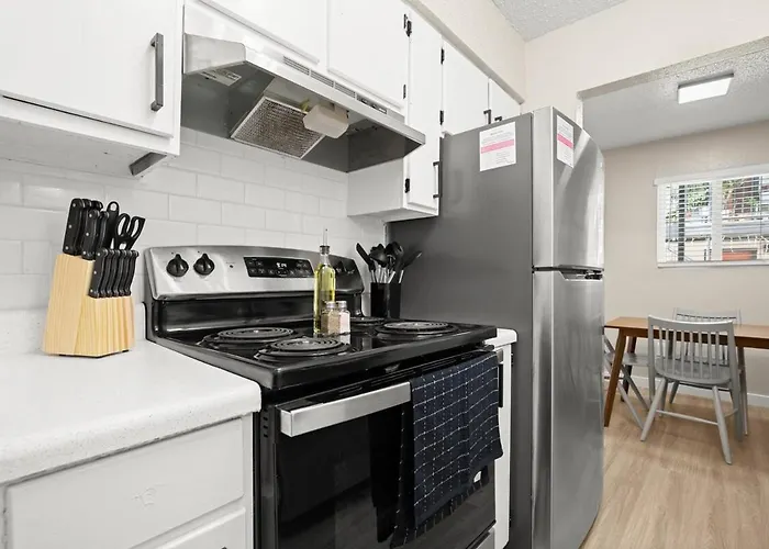Apartment 1br Getaway With King Bed, Free Parking And Wi-fi Round Rock